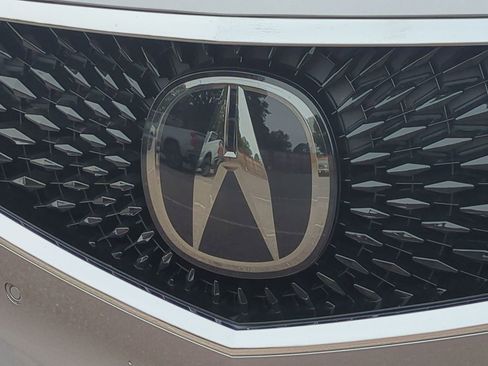 Used 2023 Acura MDX SH-AWD w/ Technology Package image 31