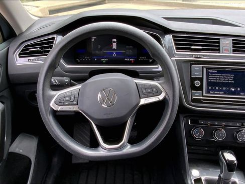 Used 2023 Volkswagen Tiguan S FWD image 11