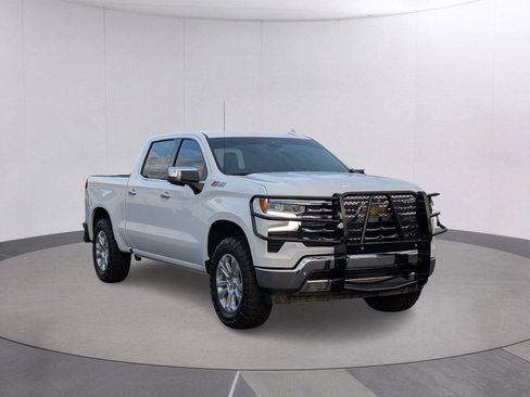 Used 2026 Chevrolet Silverado 1500 LTZ AWD/4WD image 9
