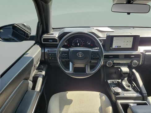 Certified 2025 Toyota 4Runner SR5 AWD/4WD image 21