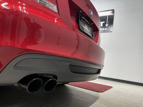 Used 2010 BMW 135i Convertible w/ Premium Pkg image 25