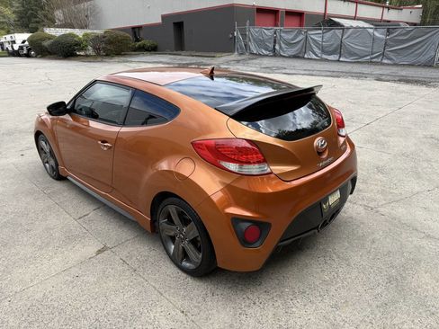 Used 2014 Hyundai Veloster Turbo FWD image 16