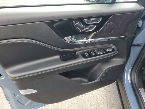 New 2026 Lincoln Corsair Reserve w/ Jet Appearance Package image 8