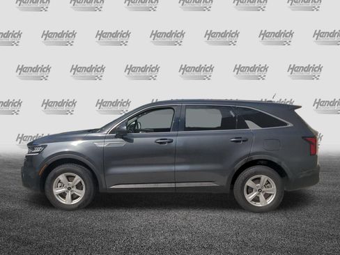 Used 2022 Kia Sorento LX AWD/4WD image 7
