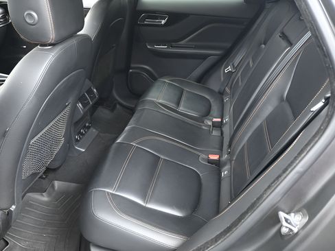 Used 2020 Jaguar F-PACE Prestige AWD/4WD image 6