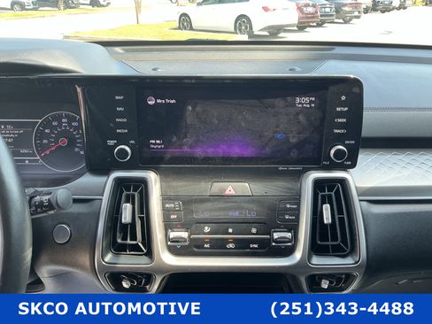 Used 2022 Kia Sorento S FWD image 16