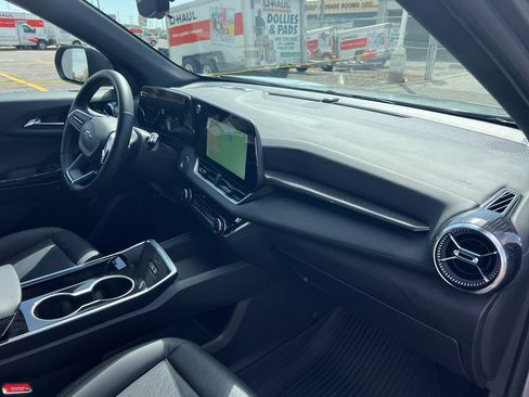 Used 2025 Chevrolet Equinox LT w/ Convenience Package II AWD/4WD image 23