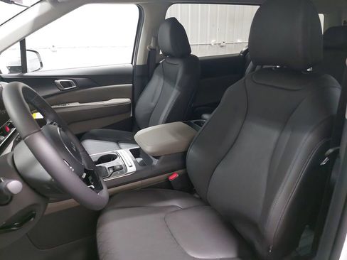 New 2026 Kia Carnival LXS image 16