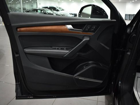 Used 2021 Audi Q5 Premium Plus w/ Premium Plus Package image 35