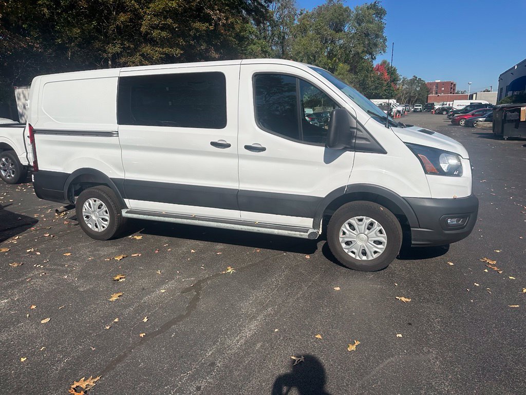 Used 2025 Ford Transit 250 Low Roof w/ Exterior Upgrade Package RWD image 4