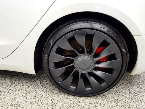 Used 2022 Tesla Model 3 Performance image 9