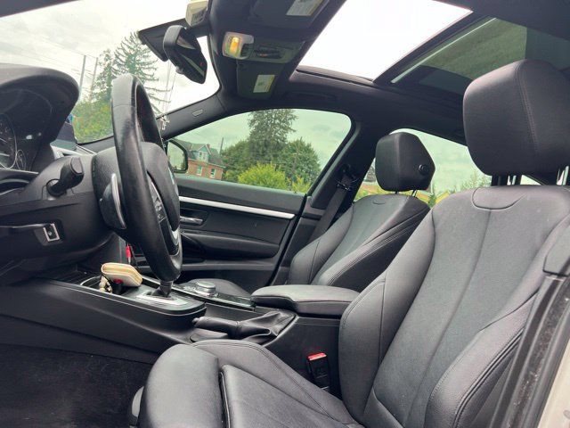 Used 2018 BMW 330i Gran Turismo xDrive AWD/4WD image 13