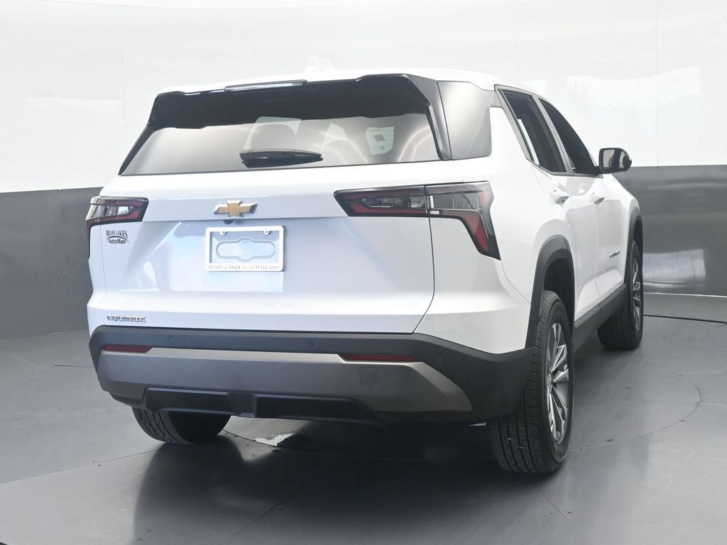 Used 2026 Chevrolet Equinox LT FWD image 5