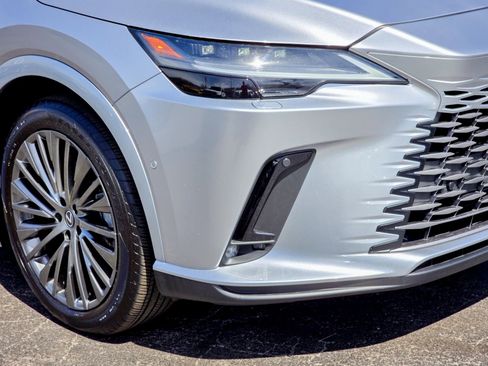 Used 2024 Lexus RX 350 AWD w/ Convenience Package image 7