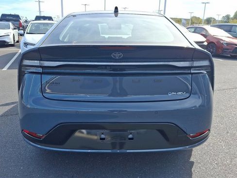 New 2026 Toyota Prius Plug-In Hybrid image 5