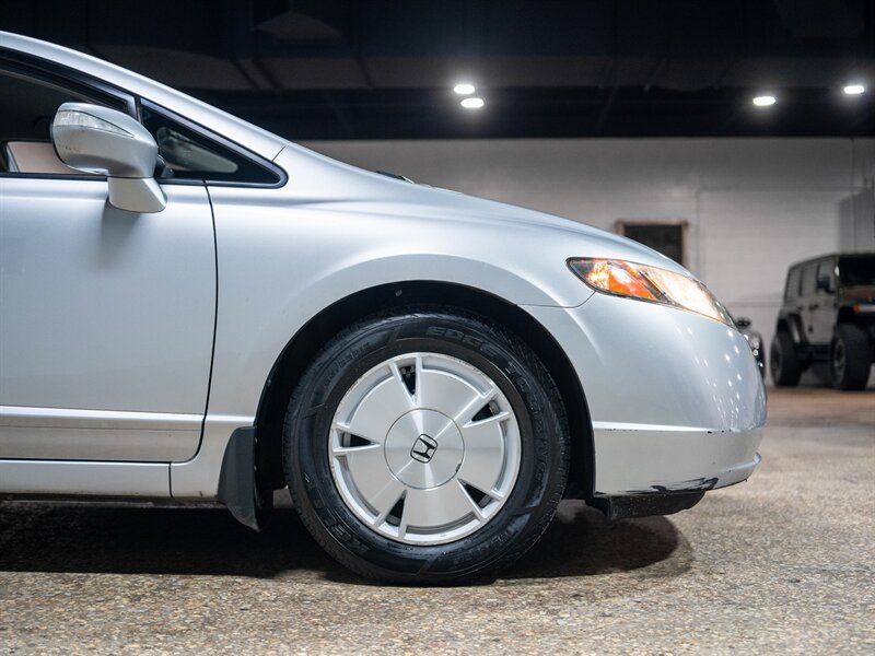 Used 2007 Honda Civic Hybrid Sedan image 12