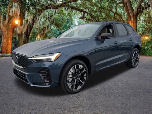 New 2026 Volvo XC60 B5 Plus w/ Protection Package Premier image 8