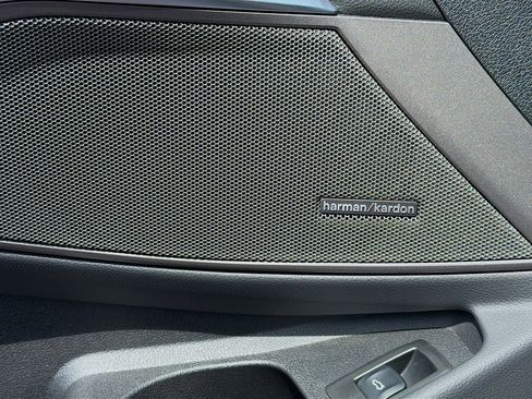 Used 2025 BMW 330i Sedan RWD image 23