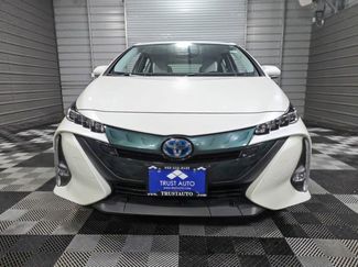 Used 2018 Toyota Prius Prime Advanced video 3