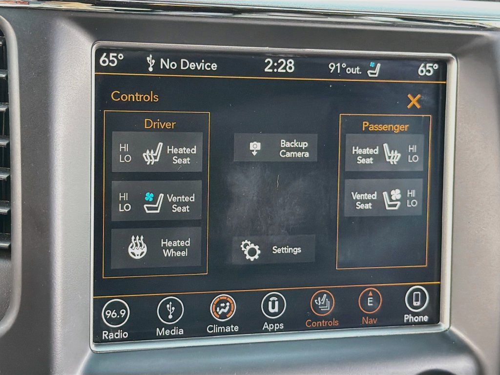 Used 2018 Jeep Grand Cherokee Limited w/ Luxury Group II RWD image 16