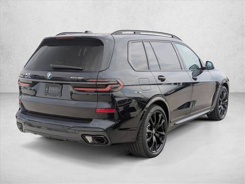 New 2027 BMW X7 xDrive40i w/ M Sport Package AWD/4WD image 2