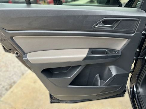 Used 2021 Volkswagen Atlas S image 24