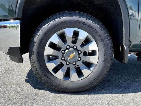 New 2026 Chevrolet Silverado 2500 LT w/ Safety Package AWD/4WD image 7