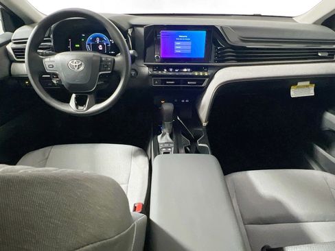 Used 2026 Toyota Camry LE image 30