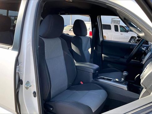 Used 2023 Toyota Tacoma TRD Off-Road w/ Technology Package image 8