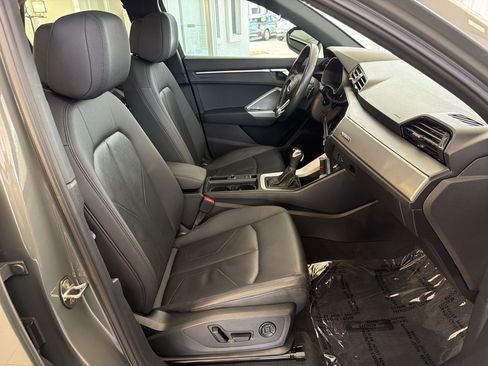 Used 2022 Audi Q3 2.0T Premium w/ Convenience Package AWD/4WD image 30