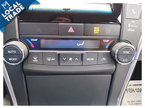 Used 2015 Toyota Camry XSE image 34