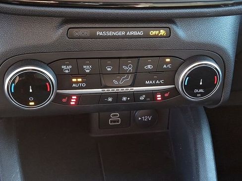 Used 2024 Ford Escape ST-Line AWD/4WD image 15