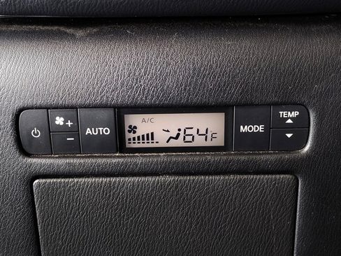 Used 2024 Nissan Armada SV RWD image 33