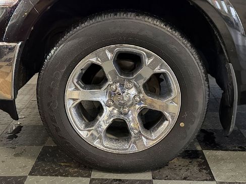 Used 2017 RAM 1500 Laramie AWD/4WD image 31