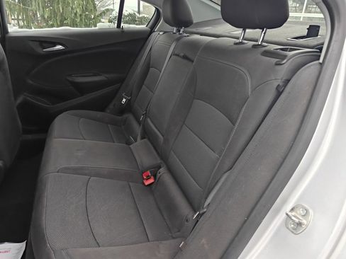 Used 2019 Chevrolet Cruze LT w/ Convenience Package image 13