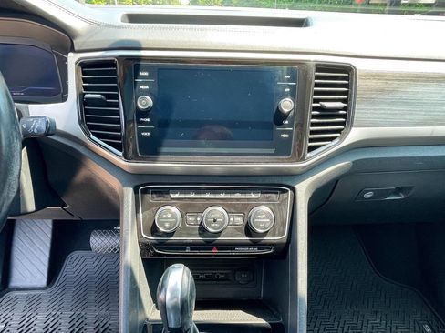 Used 2021 Volkswagen Atlas SEL FWD image 12