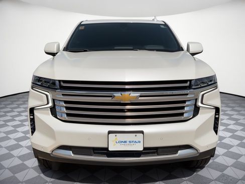 Certified 2024 Chevrolet Suburban High Country AWD/4WD image 6