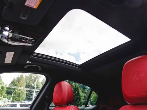 New 2025 Alfa Romeo Stelvio Sprint image 24