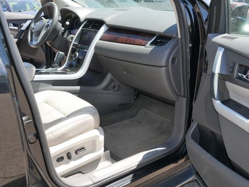Used 2013 Ford Edge Limited FWD image 18