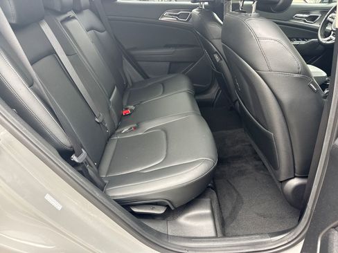 Used 2023 Kia Sportage SX image 15