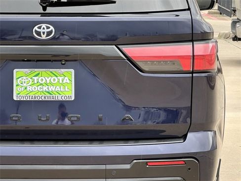 Certified 2023 Toyota Sequoia Platinum image 6