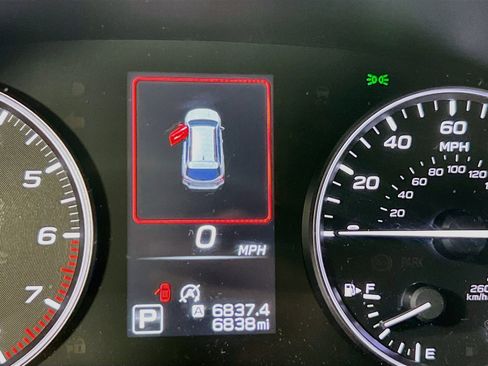 Used 2023 Subaru Outback Premium image 12