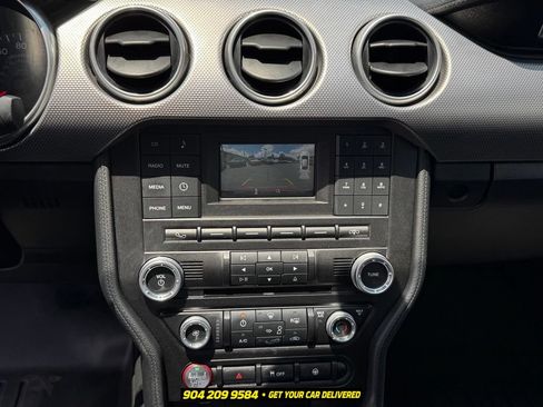 Used 2018 Ford Mustang GT RWD image 19