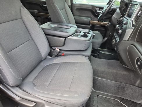 Used 2019 Chevrolet Silverado 1500 LT Trail Boss AWD/4WD image 19