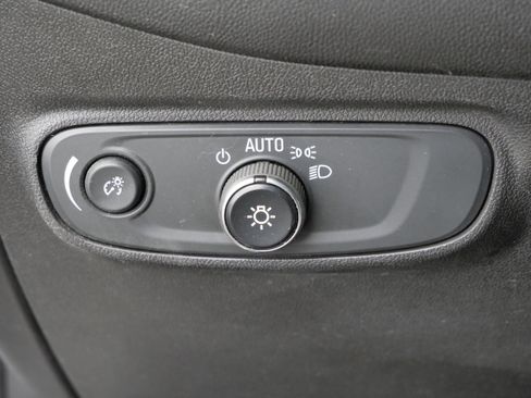 Used 2022 Chevrolet Equinox LT image 21