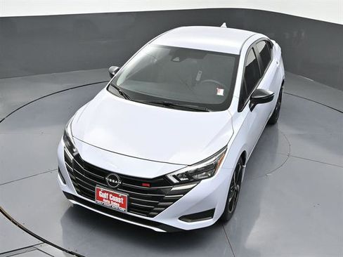 Used 2023 Nissan Versa SR w/ Trunk Package image 40