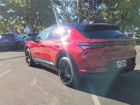 New 2026 Chevrolet Equinox EV RS image 6