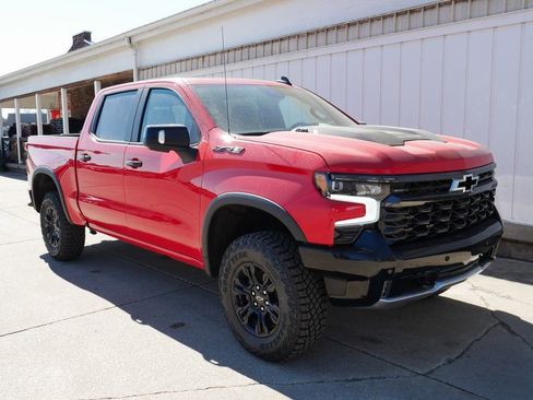 New 2026 Chevrolet Silverado 1500 ZR2 w/ Dark Appearance Package image 2