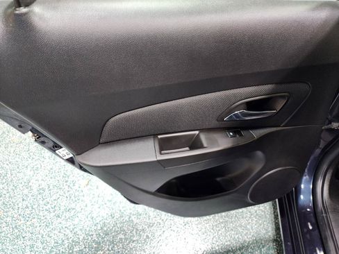 Used 2016 Chevrolet Cruze LT FWD image 20