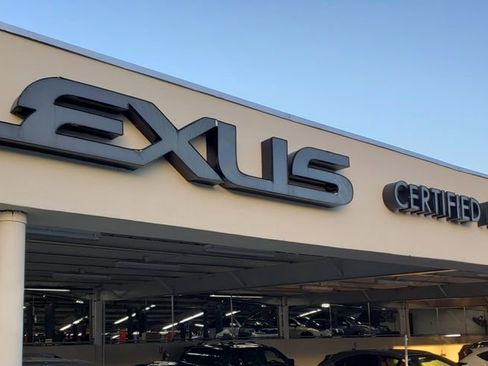 New 2026 Lexus NX 350h FWD image 39